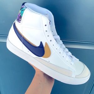 🤍💙NIKE BLAZER MID ‘77 GS SNEAKERS🤍💙